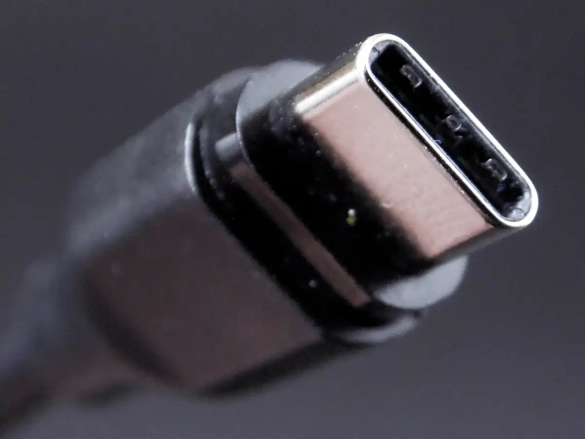 USB Type-C